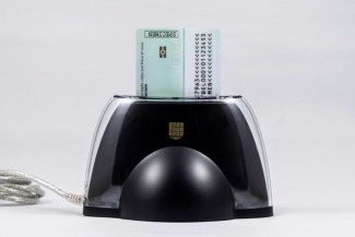 Desk stand card reader with eID-front